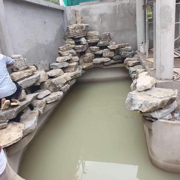 Tiểu cảnh hồ cá đá cổ thạch 